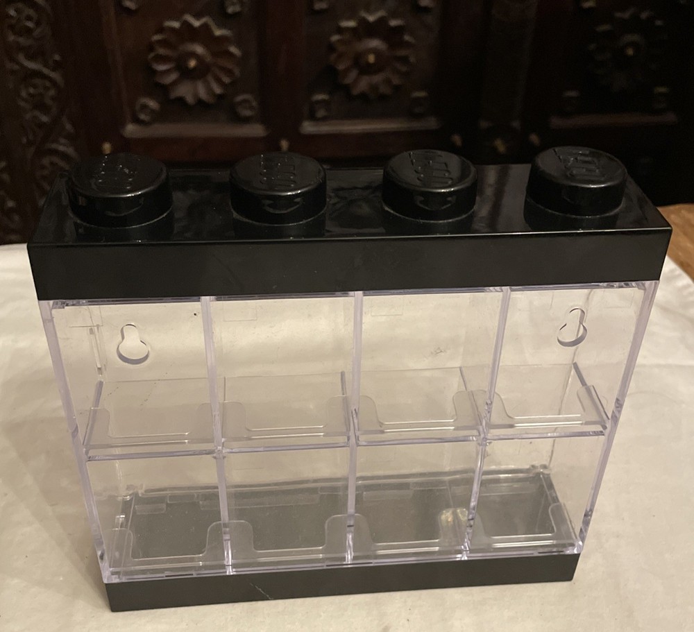 LEGO Minifigure Display Case 8, in Black, Brick Stackable