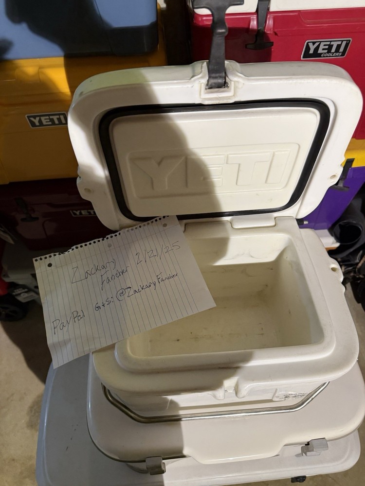 Yeti Cyclops 15 qt lunch mate