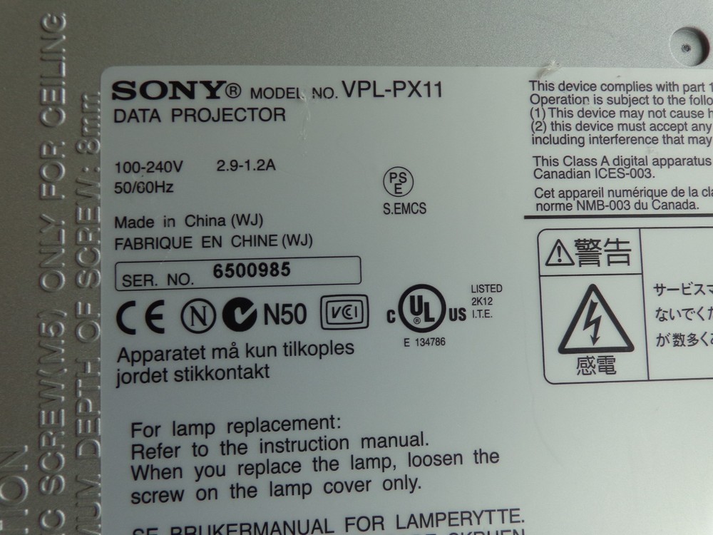 Sony VPL-PX11 LCD Projector