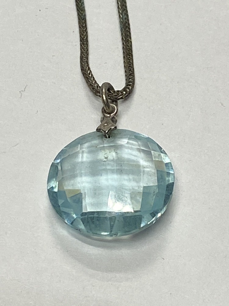 Light Blue Round Stone Vintage Necklace