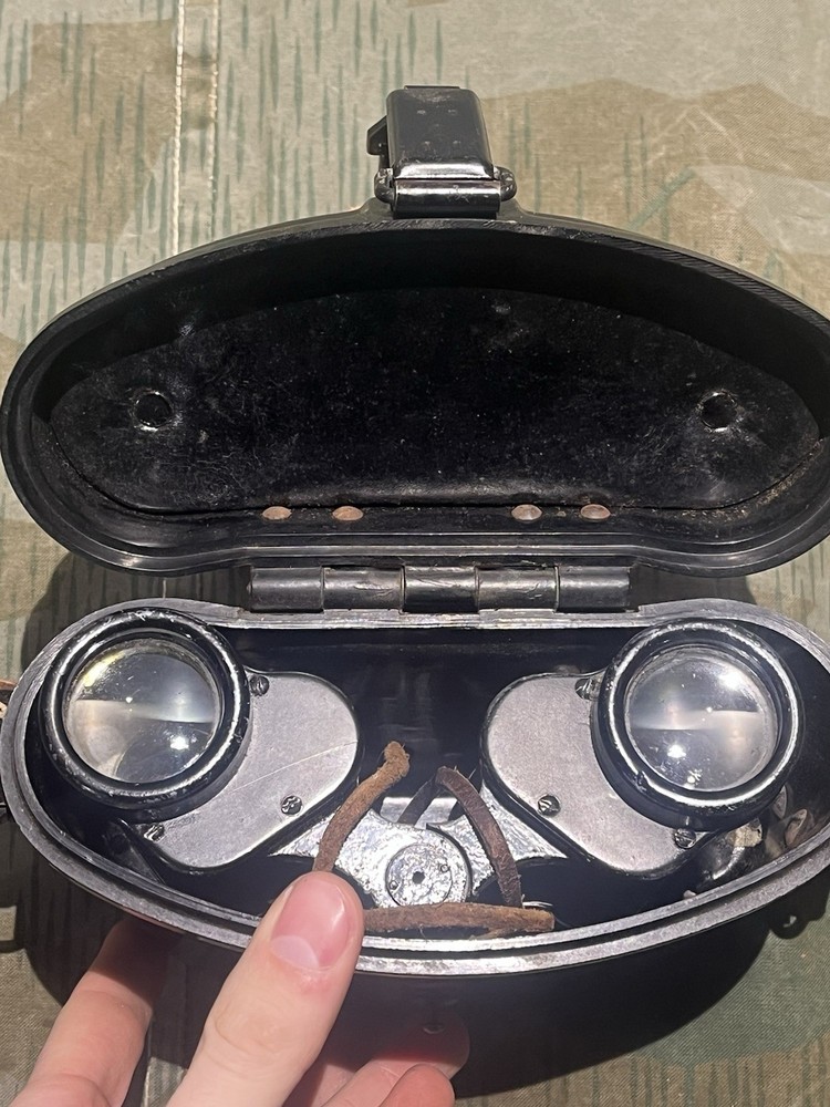 Original WW2 German 6x30 Binoculars Dienstglas w/ Bakelite Case / Shoulder Strap