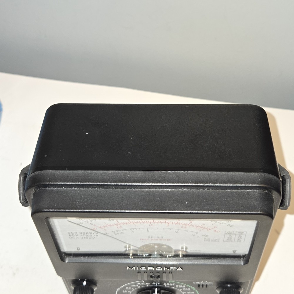 Micronta 22-210 Analog Voltage Ohm Multi-Meter Audible Continuity AC/DC - Tested