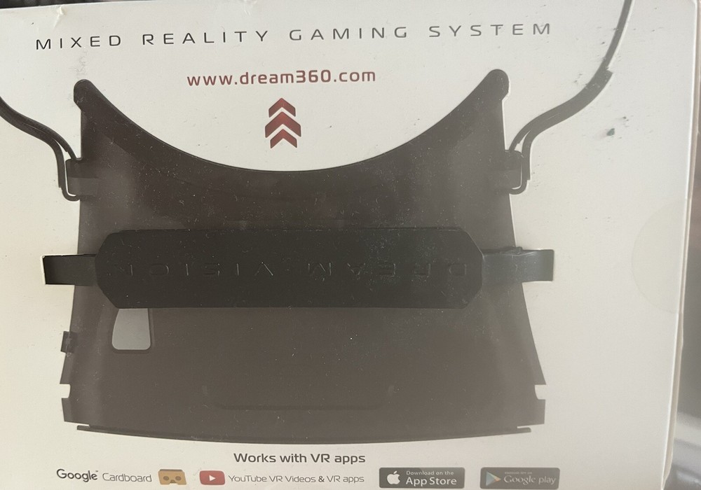 Tzumi Dream Vision Pro Virtual Reality VR Headset Controller- Comes With Game