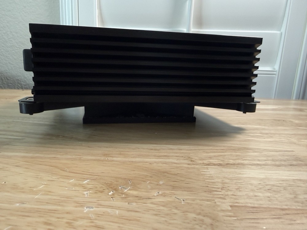 Floating Amp Mount for DD Audio SS2000 | Minimalist Car Audio Bracket