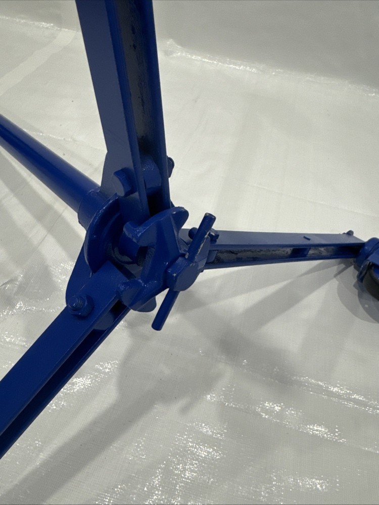 Mole-Richardson Junior Rolling Light Stand