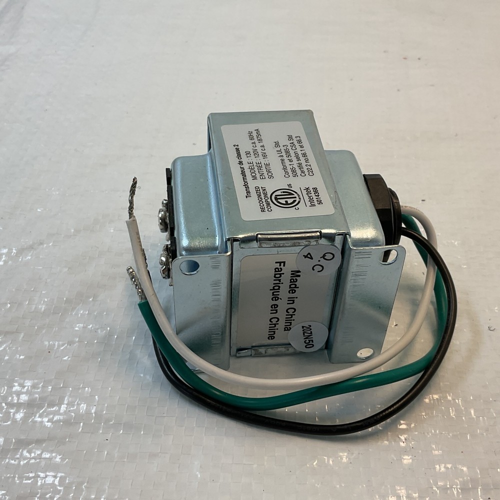 Hampton Bay Wired 30VA Transformer 1004 473 062 New Open Box