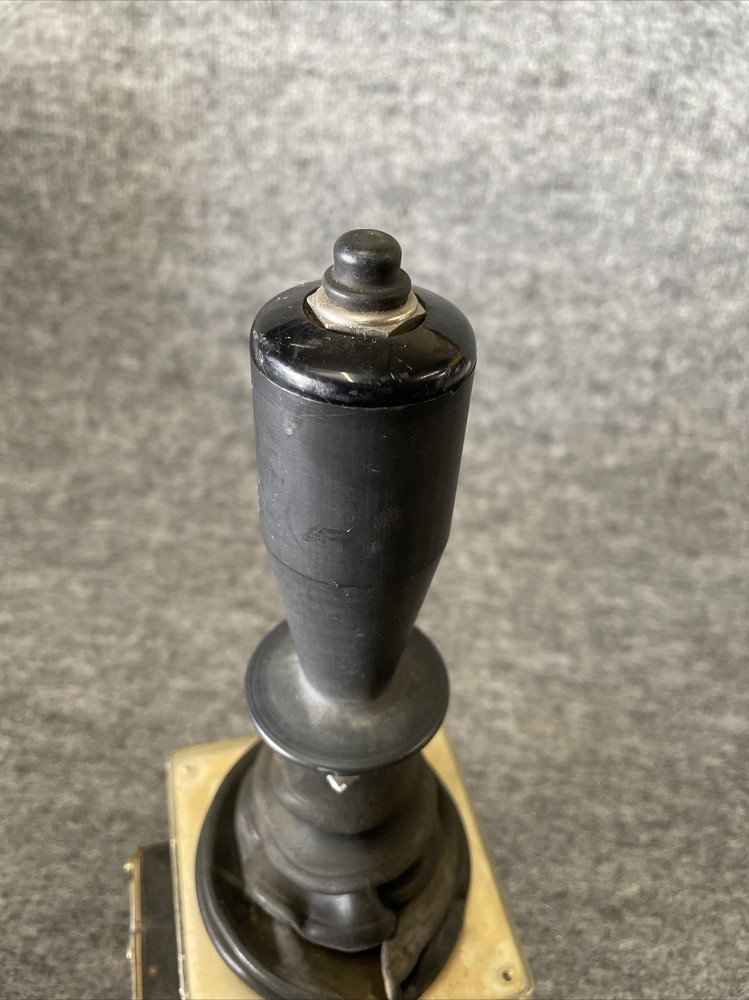 Spohn + Burkhardt 11FAVR Cran Joystick Controller W/ Center Button Switch Used