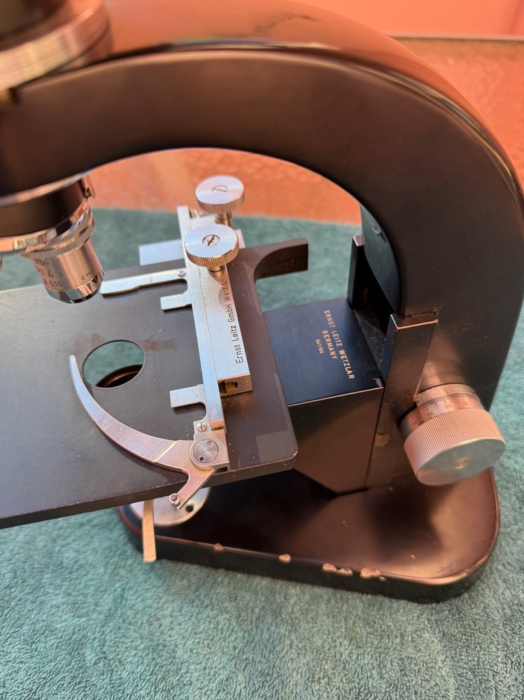 E Leitz Wetzlar Vintage Binocular Microscope - Four Objectives - Germany