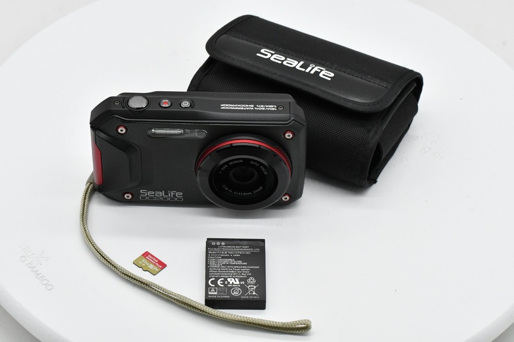 SeaLife DC2000 High Perfermance Underwater Digital Camera