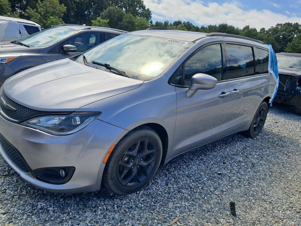 PACIFICA 2018 Glove Box 4781603