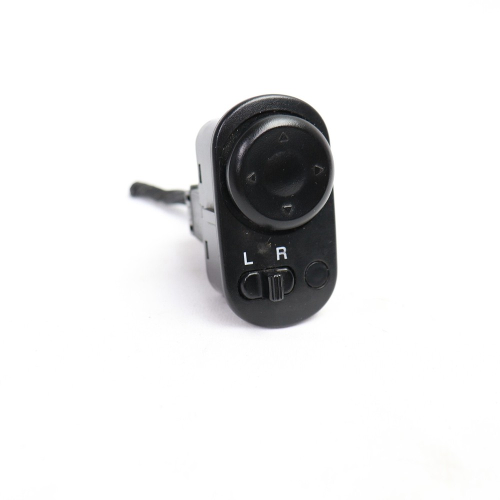 2004 - 2008 SUZUKI FORENZA MIRROR ADJUSTMENT CONTROL SWITCH SIDE VIEW OEM