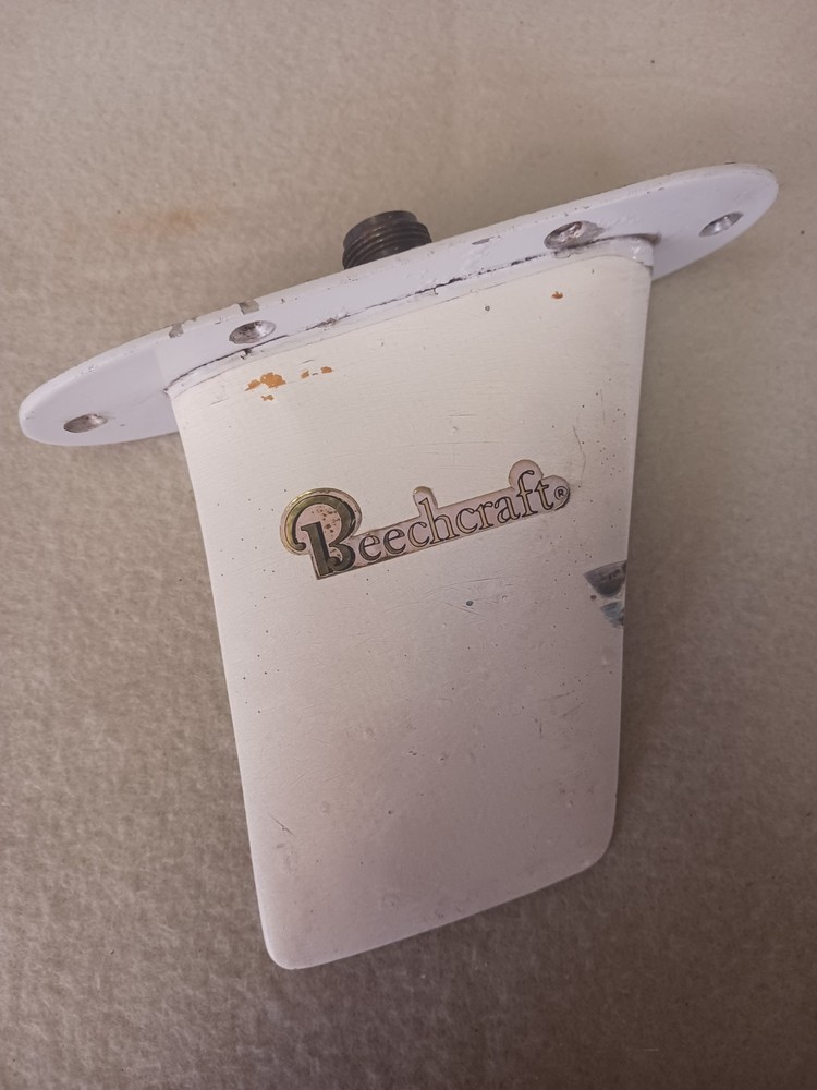 Beech Blade Antenna P/N 35-5018 DME