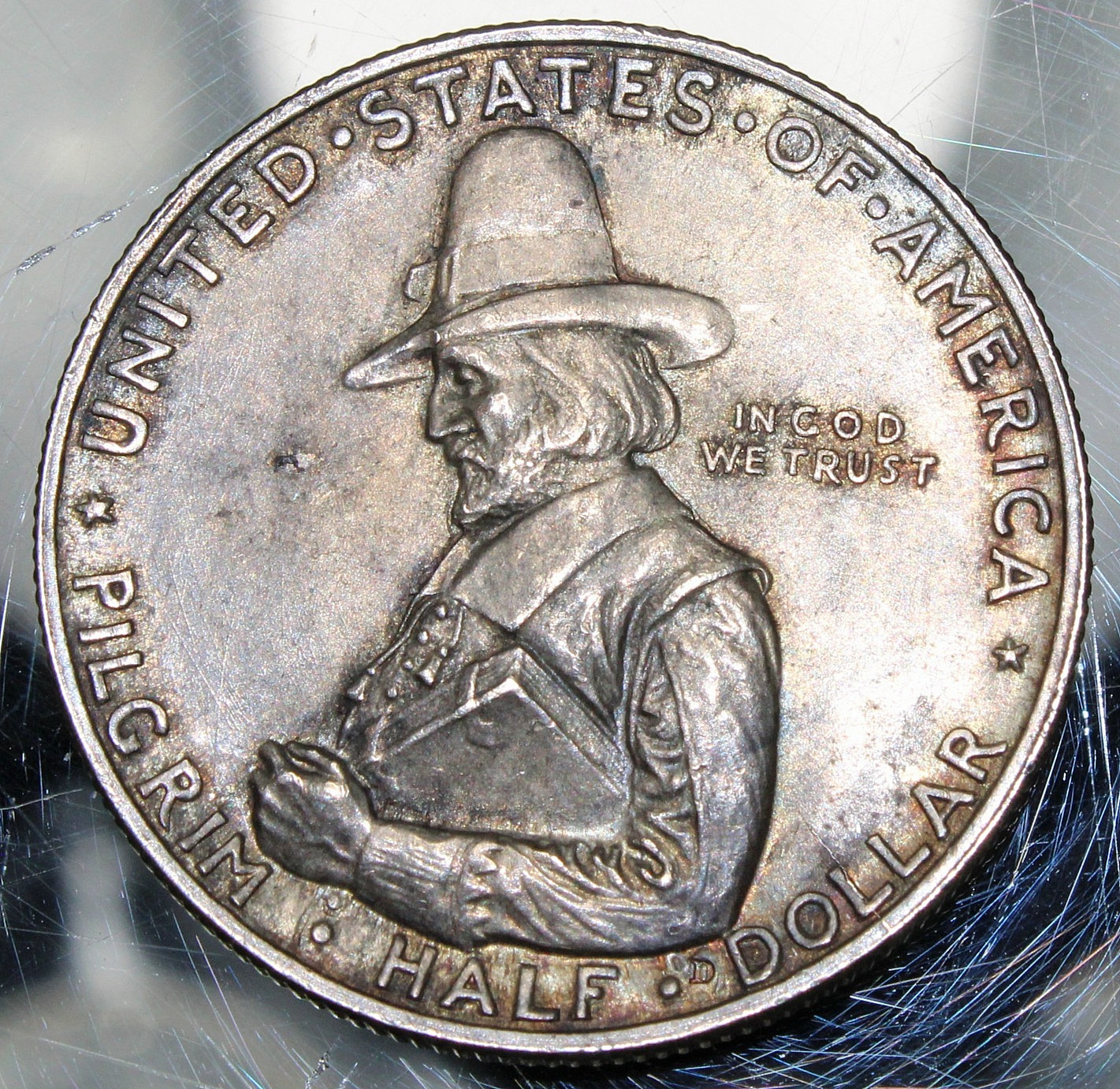 1920 Pilgrim Tercentennial Half Dollar Commemorative - AU Toned !!
