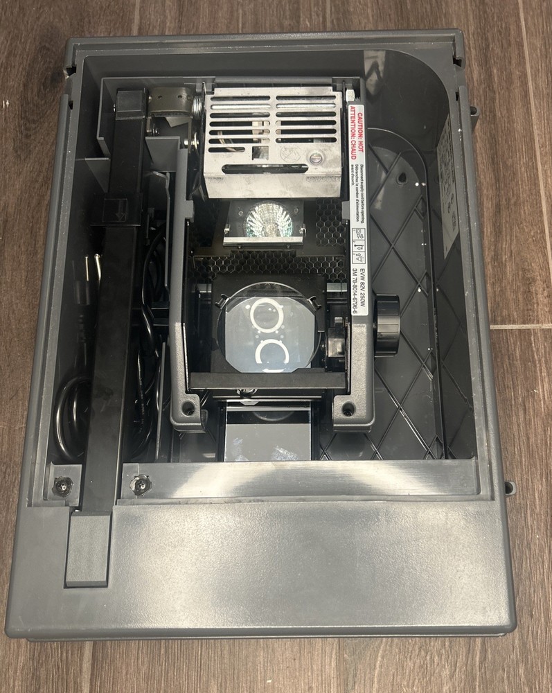 3M 2000 Overhead Projector Portable Briefcase Model