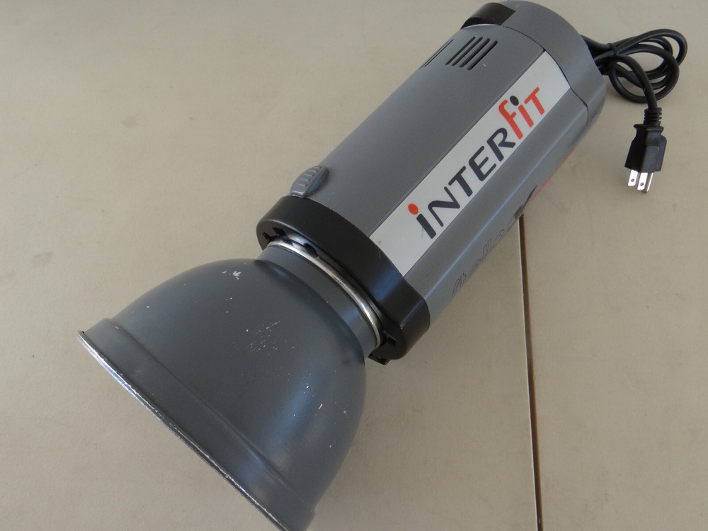 Interfit Stellar Xreme X 300 Flash Monolight