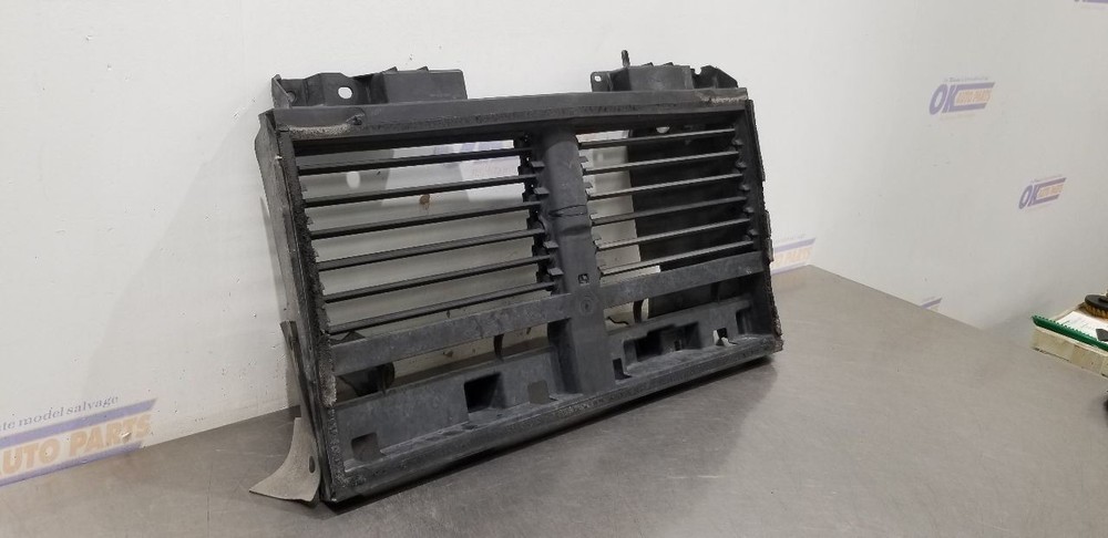 22 DODGE RAM 1500 UPPER AIR SHUTTER 3.0L