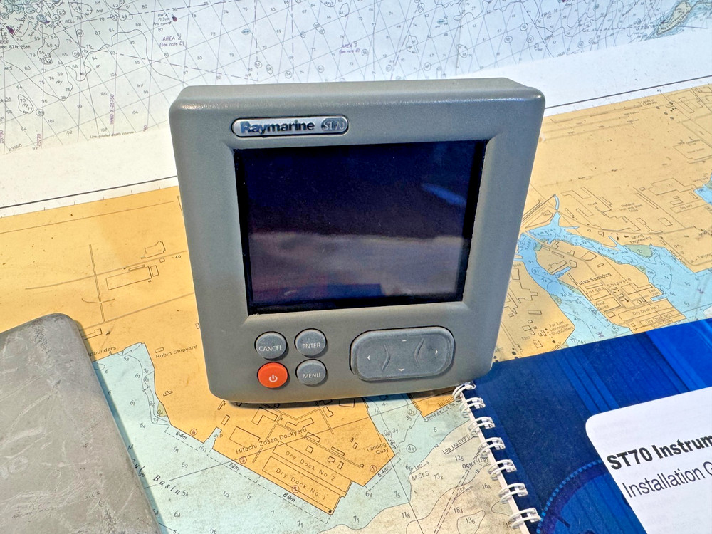 Raymarine ST70 Autopilot Control Head Unit E12196 Controller SeaTalkNG ST 70