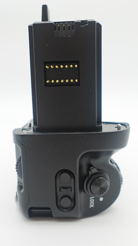 Mcoplus Professional Vertical Battery Grip Extension VG-C3EM Replacement Battery