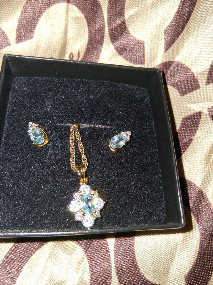 Set Jewellry With Topaz Stone