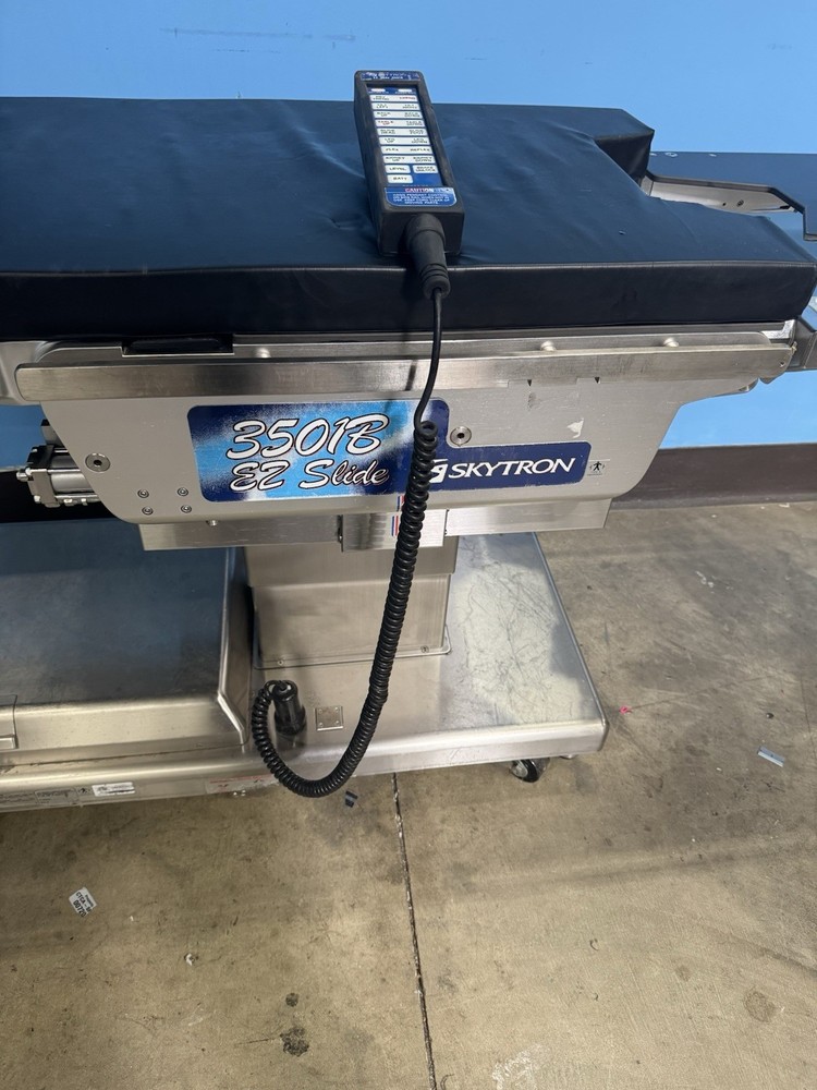 Skytron 3501B Surgical Table With Remote