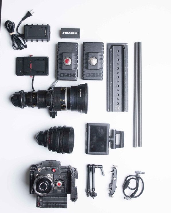 Red Camera Package (w Screen And 2 Lenses)