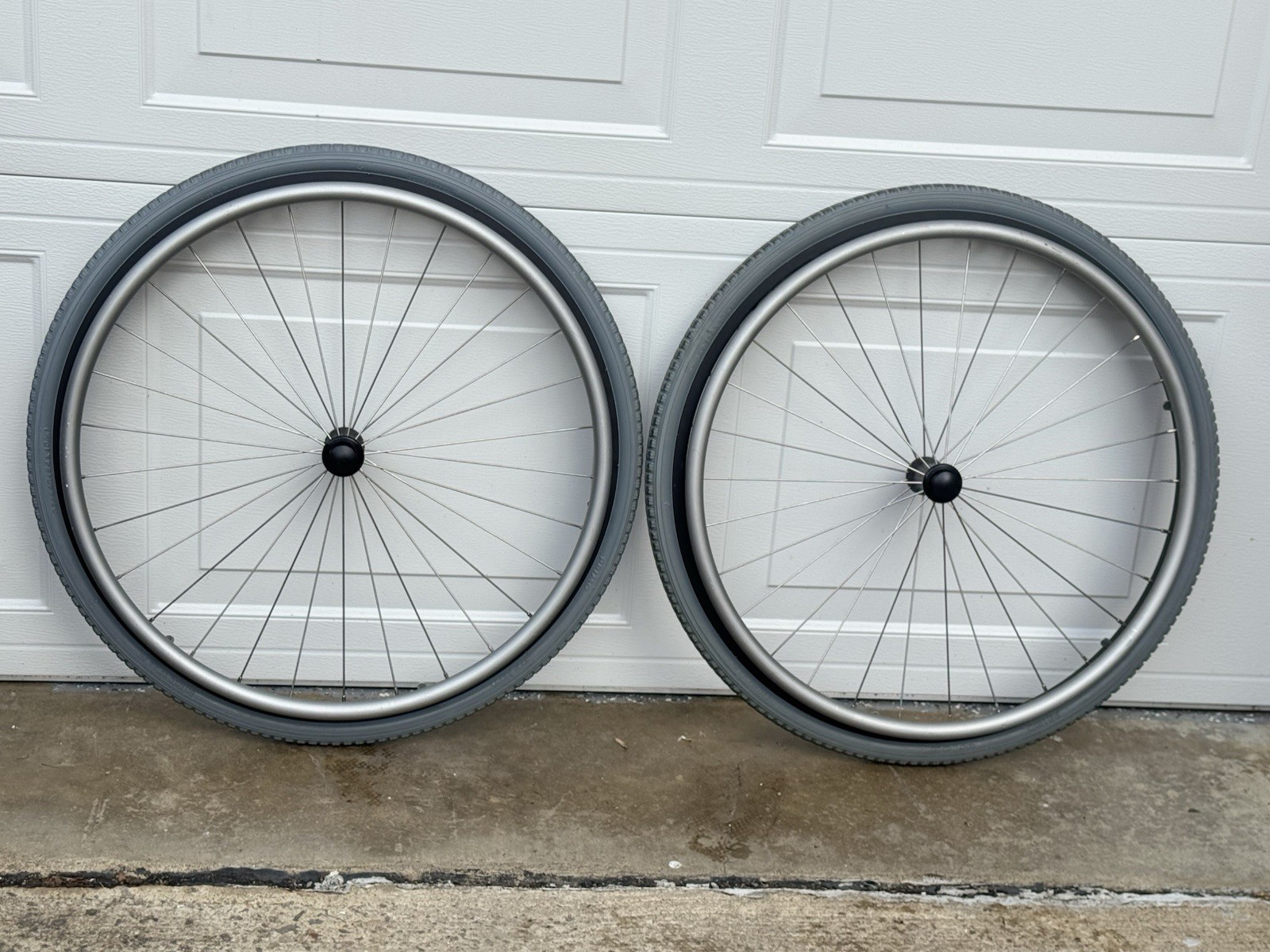 Pair 24” Wheelchair Wheels Flat-Free Tire KI Mobility Quickie TiLite W/ Axle Pin