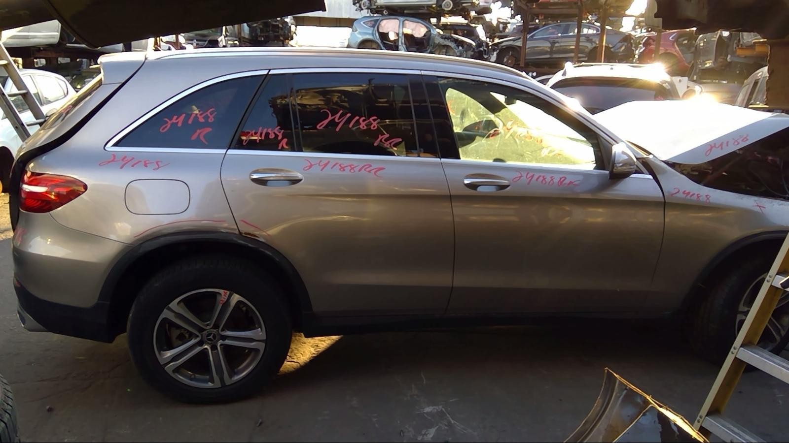 18 19 MERCEDES GLC300 REAR BLIND SPOT RADAR MODULE OEM A0009052504