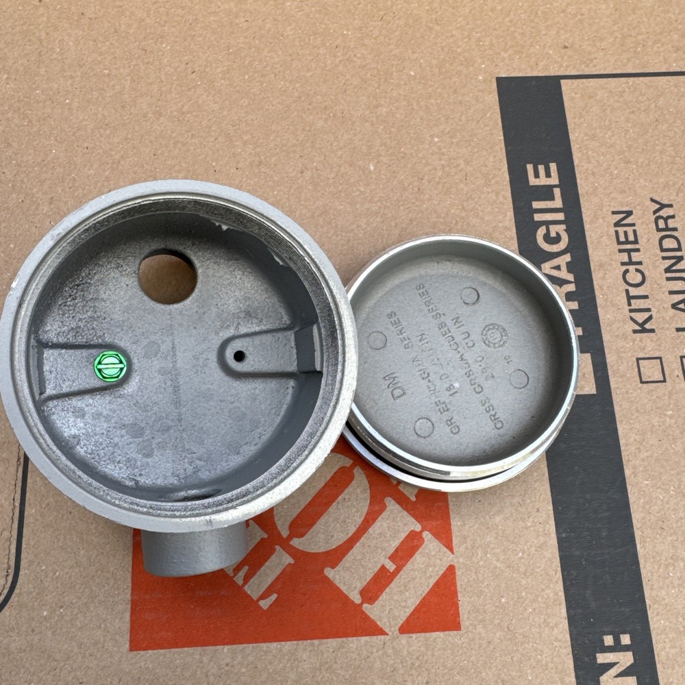 Appleton GRLB75 Conduit Outlet Box 3/4” Explosion Proof Iron Emerson Let Boxes