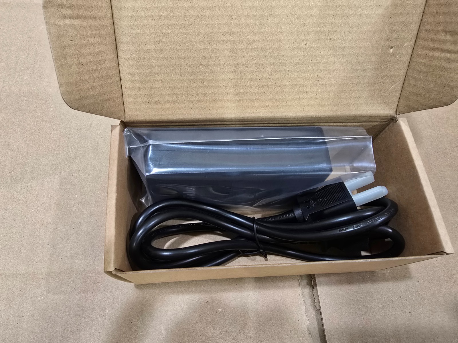 Brand New Siklu PoE Injector 60W (100-240 VAC) G0566-550-109/US