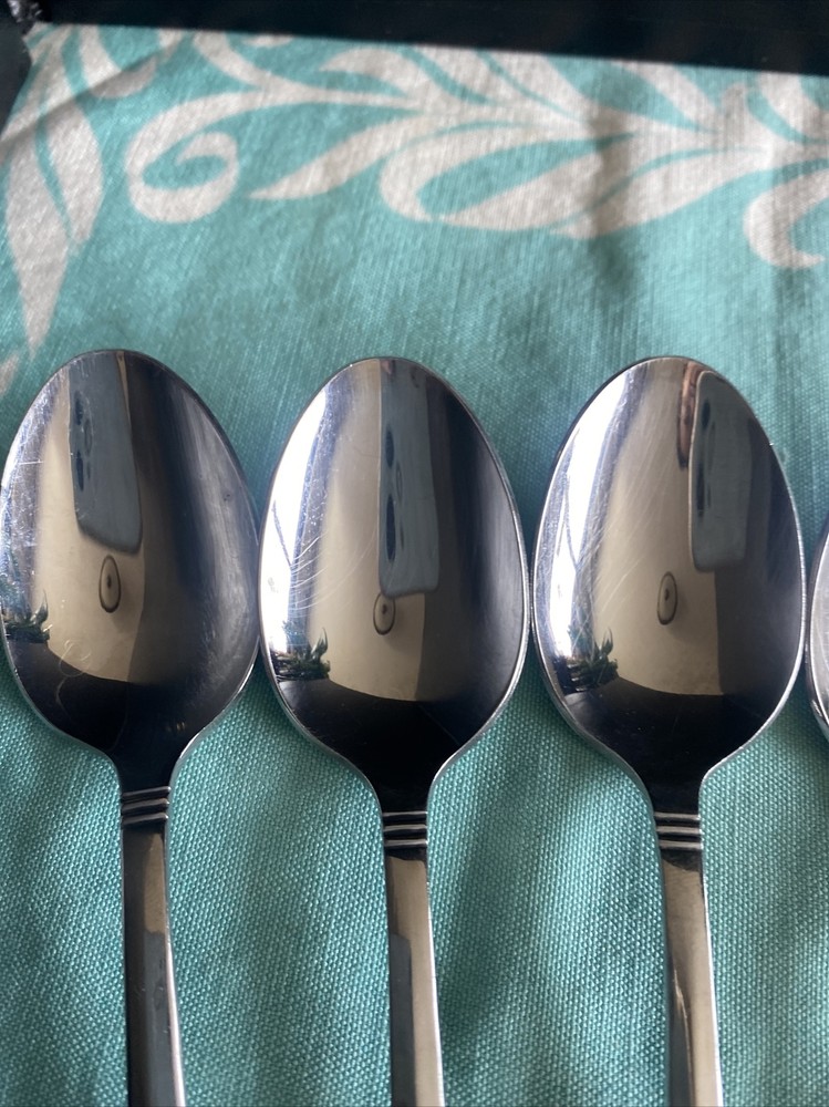 5 Pcs Rogers Co Country Shell Teaspoon Stainless Flatware