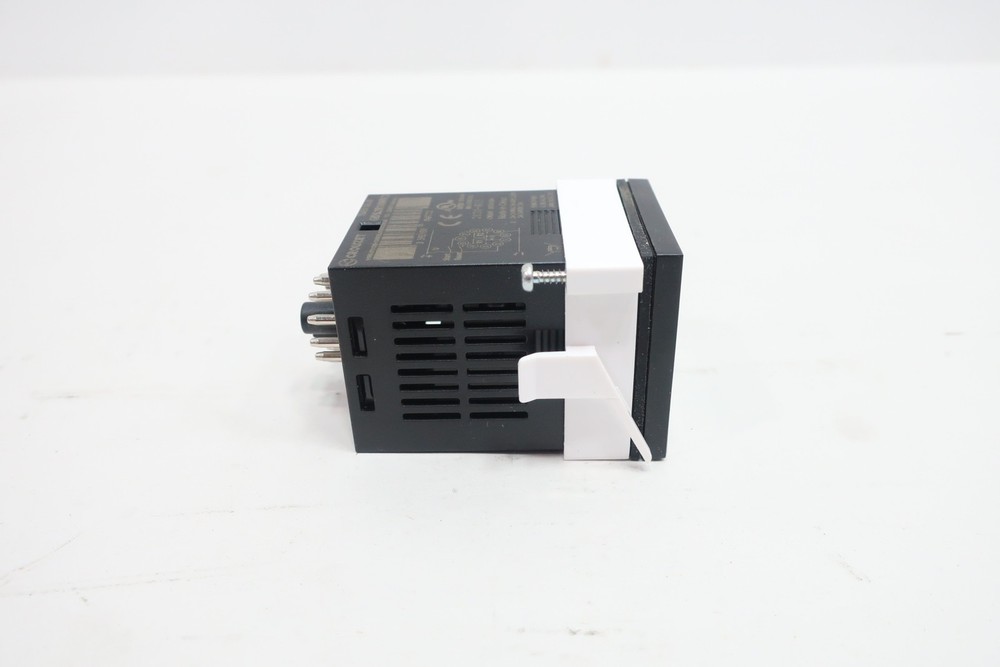 Crouzet GDS2R10MV2 Timer 24-240v-ac/dc