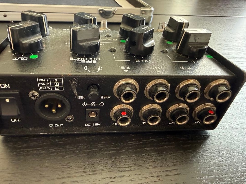 Crews DPA-2B Discrete Pre (includes power adapter)