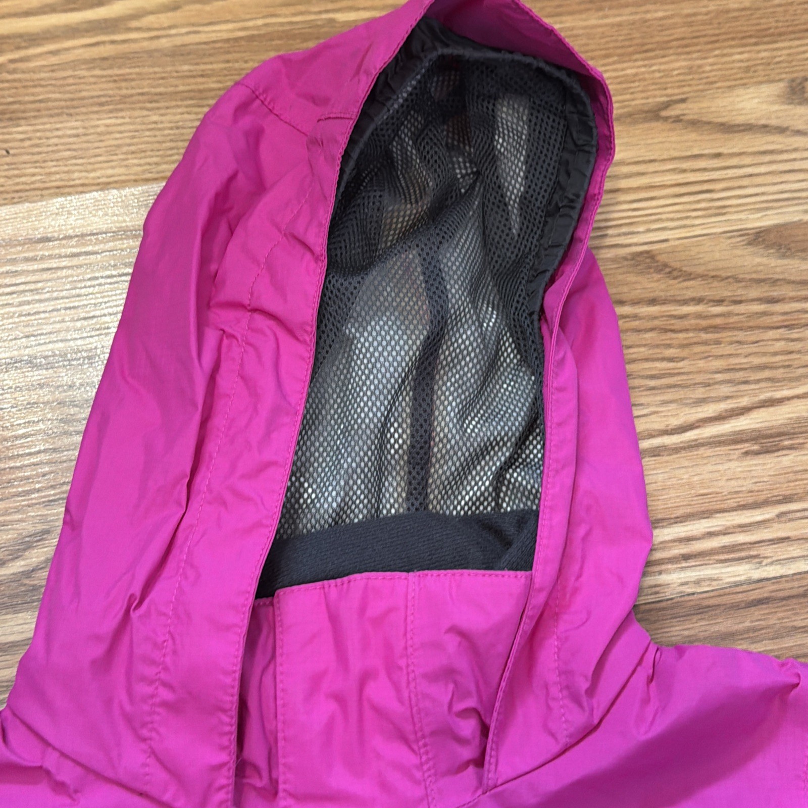 The North Face Rain Jacket Girls Small 7/8 Hyvent Pink Waterproof Hooded