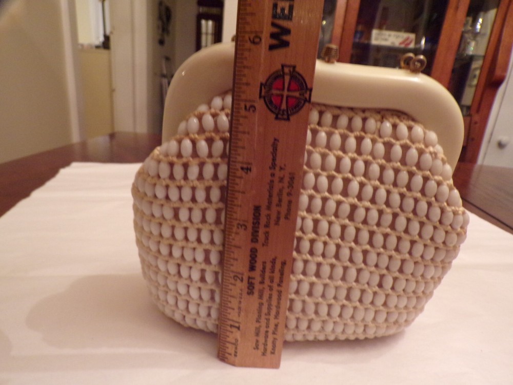 VTG White Beaded Hand Bag