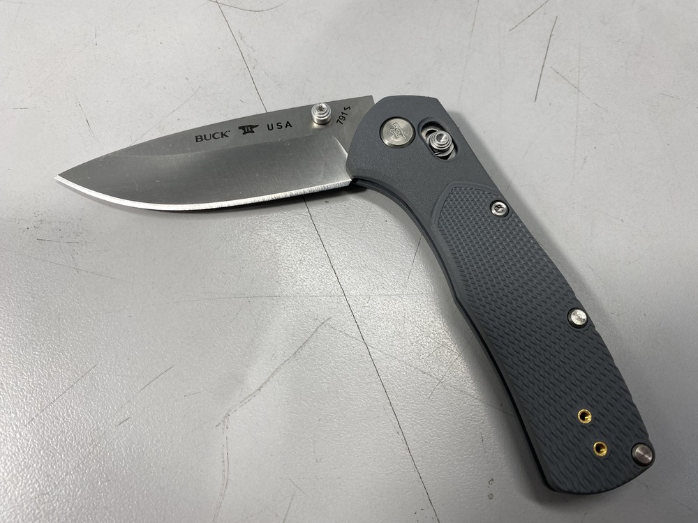BUCK KNIVES 791 Range Pocket Knife - Gray