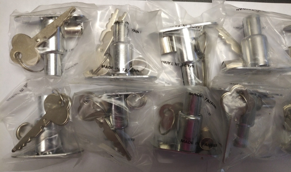 Taco Push Lock TA2286CMP with 2 flat keys