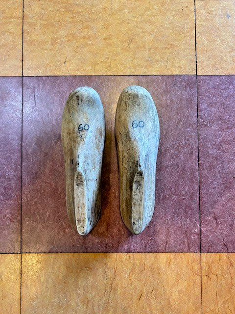 vintage women's wooden shoe lasts size 6, circa 1960's private collection