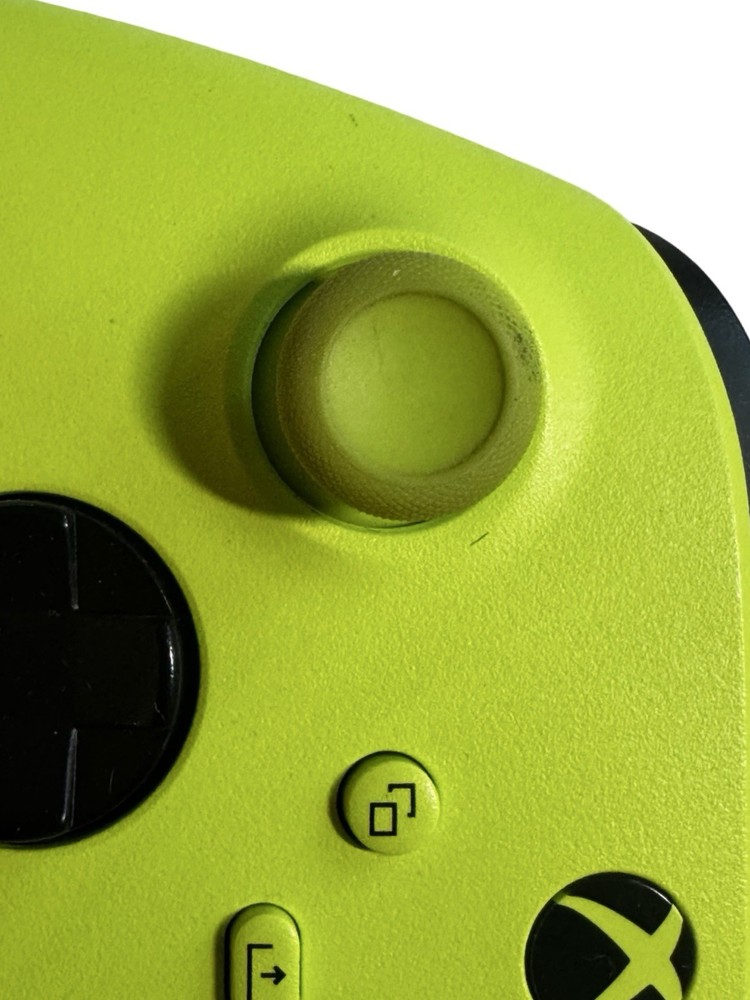 Microsoft Xbox Wireless Controller Electric Volt Series X S Open Box