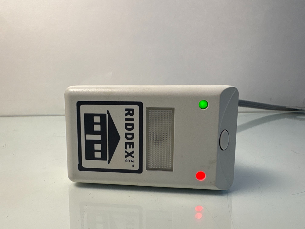Riddex Plus Electronic Pest Repeller – Plug‑In Ultrasonic Device – Tested & Work