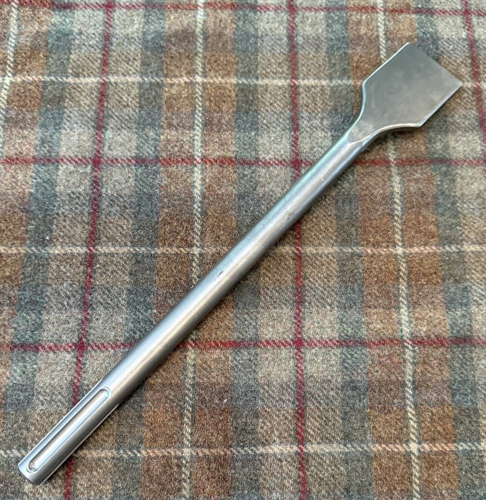 Milwaukee 48-62-4258 Sds-Max Sledge 2" Tile Chisel / Scraper