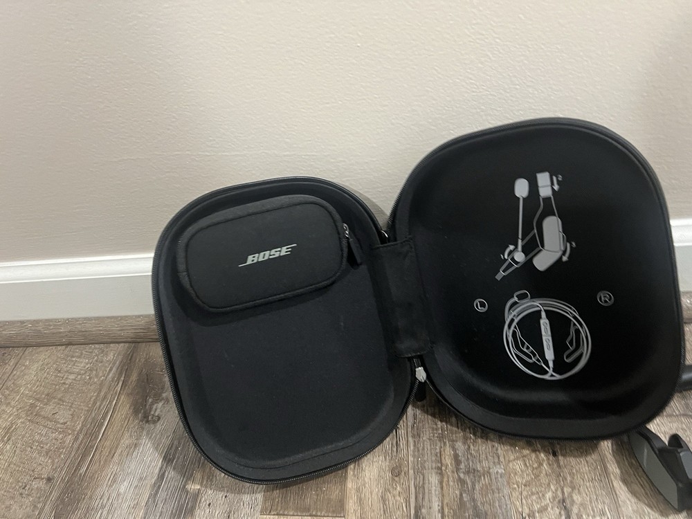 Bose Proflight Series 2 Aviation Headset with Bluetooth Connectivity, With Case