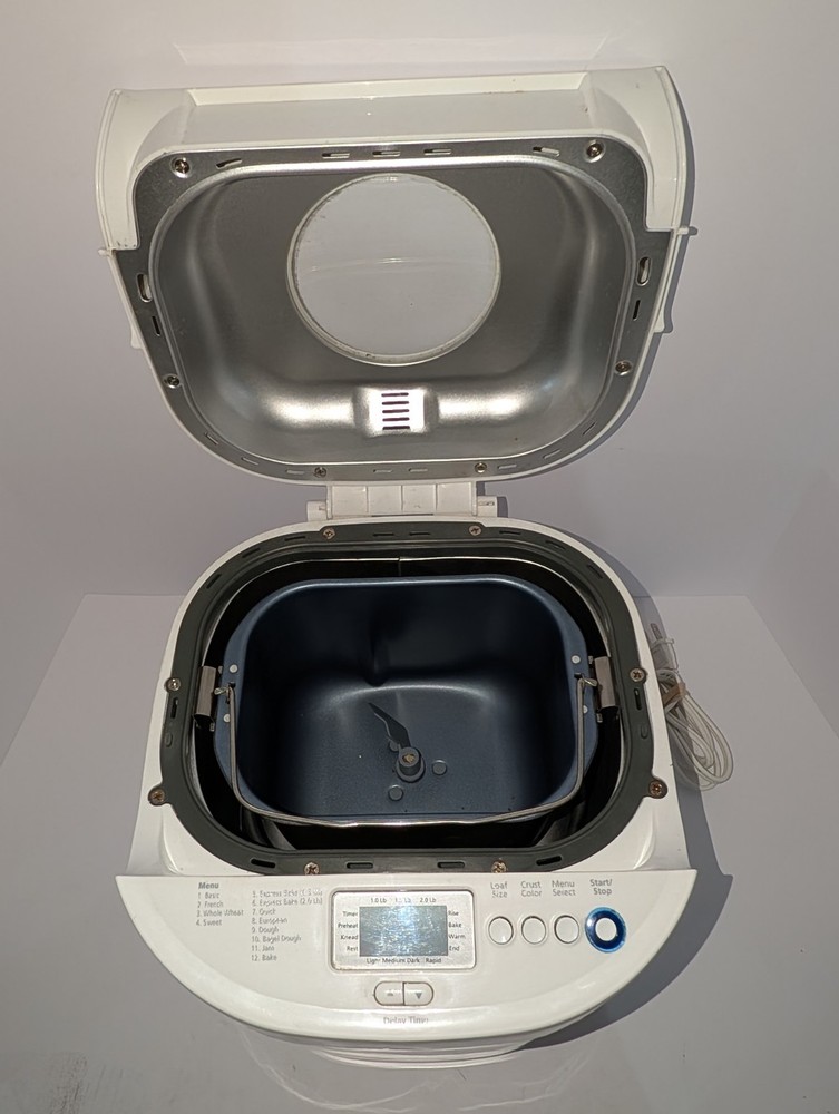 Oster Bread Maker Type BM-1 Model CKSTBRTW20 with Accessories