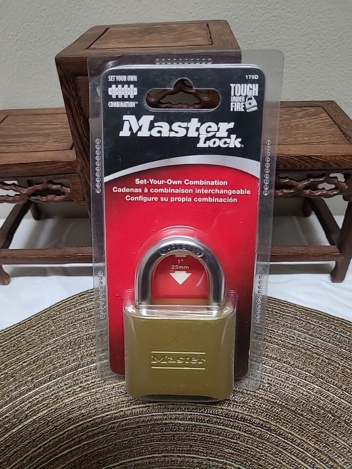Master Lock 175D Combination Padlock 2" inch Wide.  Resettable Combo