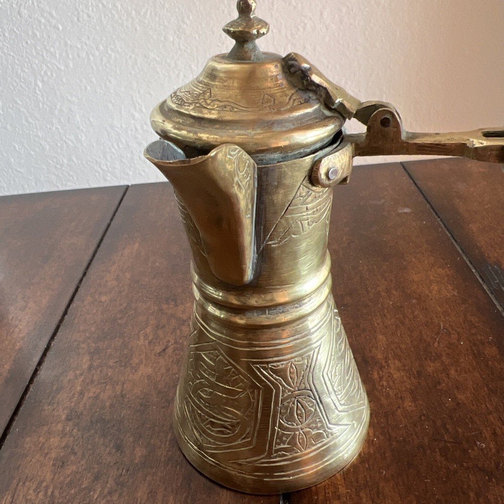 VTG Middle Eastern Coffee Pot Maker With Folding Long Handle 6” Tall