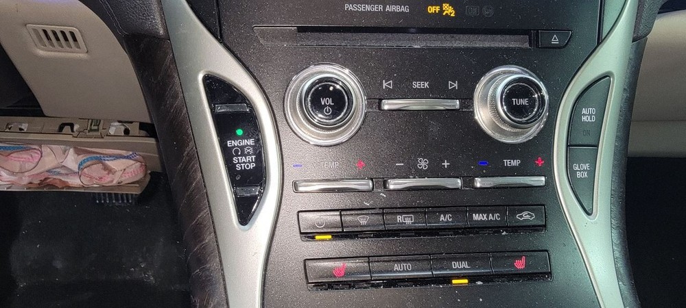 19 Lincoln Nautilus Camera Projector