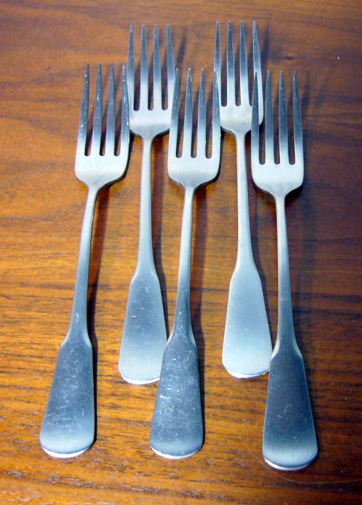 5 Oneida Colonial Boston Dinner Forks SSS Stainless Flatware