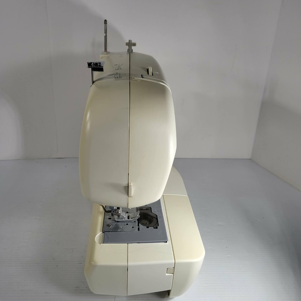 Brother XL-2230 Mechanical Sewing Machine.