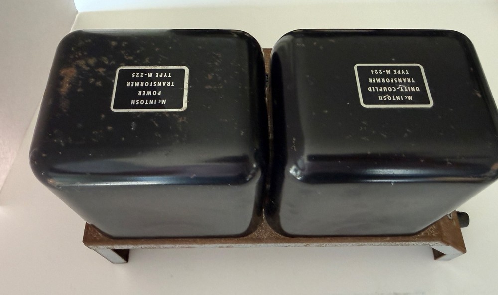 MCINTOSH MC40 EMPTY CHASSIS - AS IS