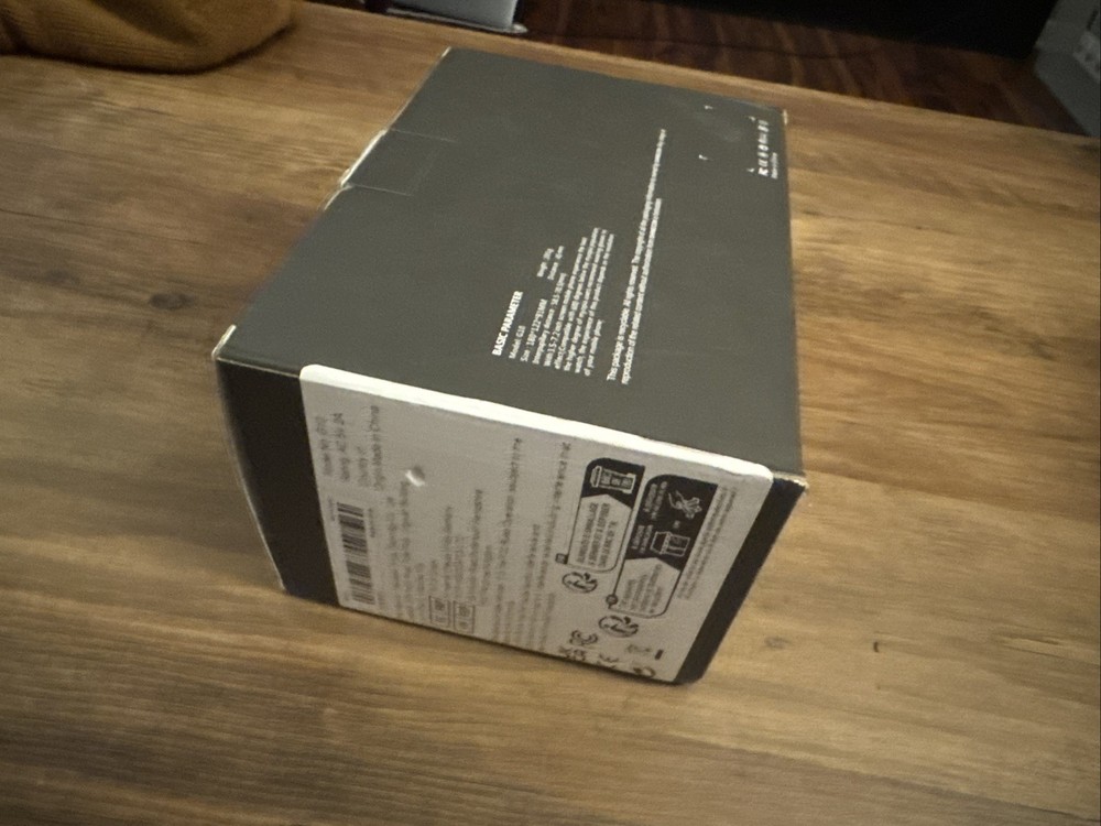VR Headset Shinecon New In Box Sealed Package