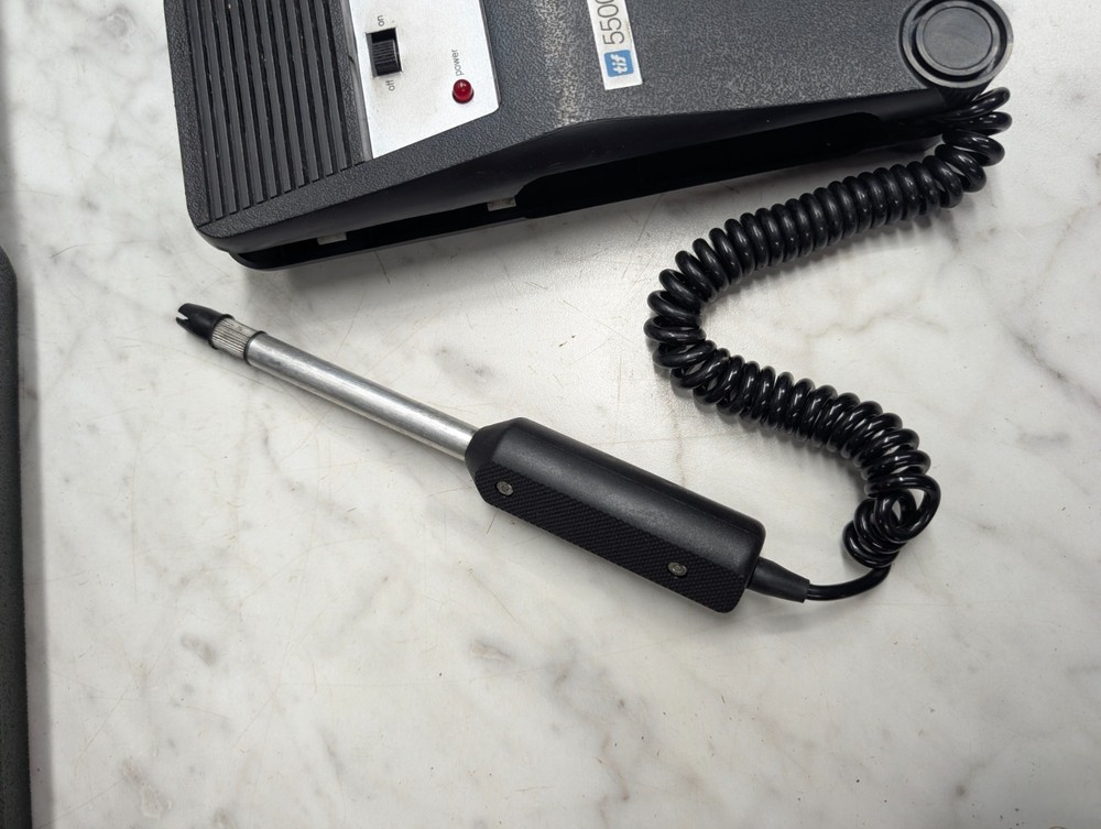 TIF 5500 A Battery Pump Style Automatic Halogen Leak Detector With Case